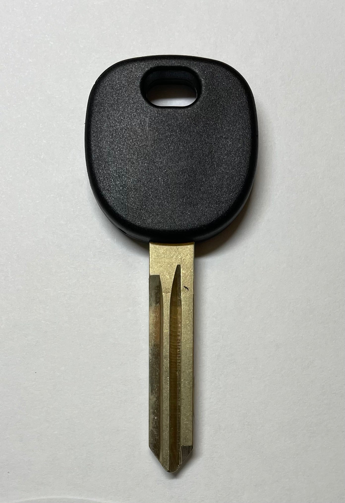 Cadillac SRX 2004-2006 -Transponder Key - Chip ID: MEGAMOS ID 48 GM (AFTERMARKET) - SKU: ILCO-B115-PT